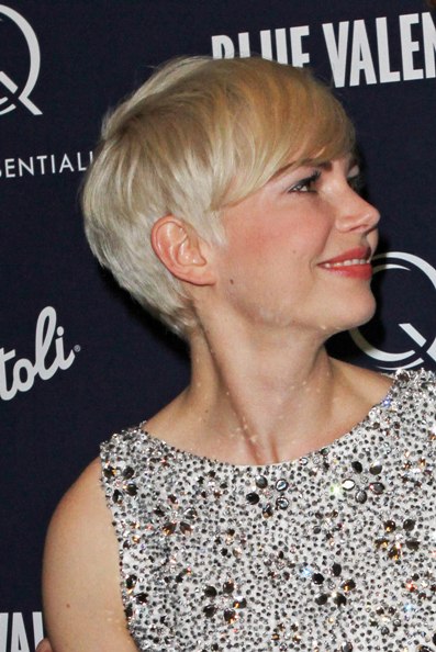 michelle williams hair short. michelle williams short hair