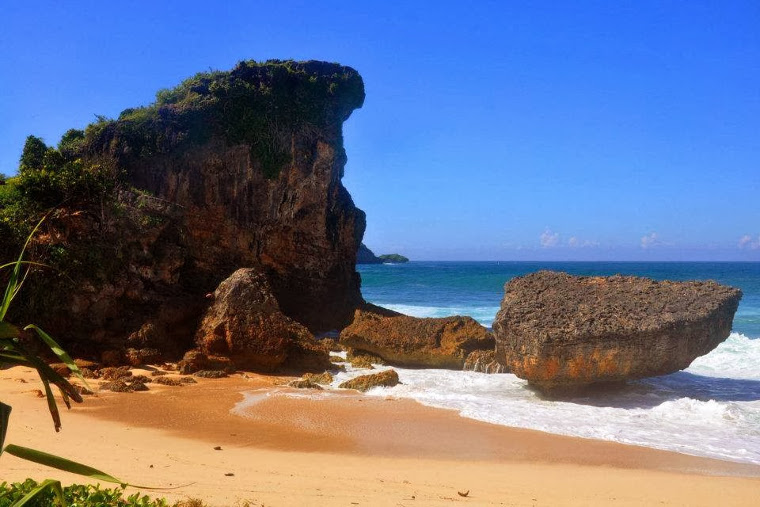 8 Pantai terindah di Pacitan Jawa Timur Wisata Hits