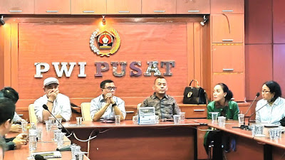 Ketum PWI Pusat Hendry Ch Bangun Memanggil Wartawan Indonesia Mengikuti Anugerah  Adinegoro