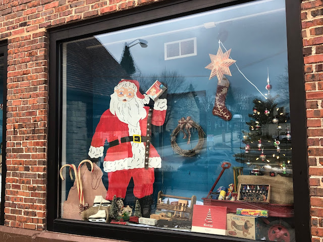 Charming Santa shadow box at the St. Charles History Museum.