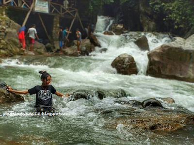 [http://FindWisata.blogspot.com] Berwisata Dan Menikmati Seribu Pesona Keindahan Alam Air Terjun Curug Maribaya