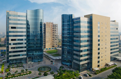 Commercial Space in Noida