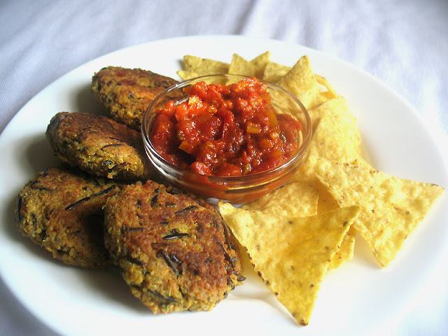 Thick Spicy Tomato Chutney