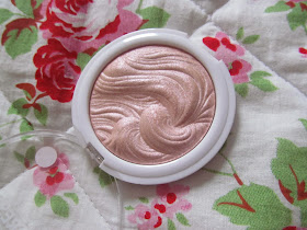 shimmery pink powder