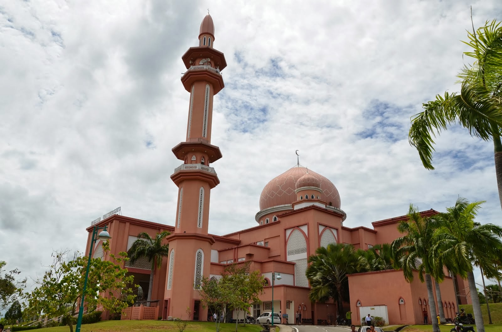  POTO Travel Tours Gambar Masjid Yang Indah di Malaysia 