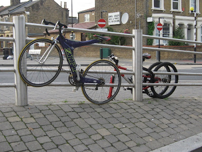 Crap Cycling &amp; Walking in Waltham Forest: Leyton Bike Shed 