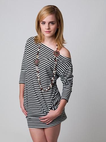emma watson and kristen stewart look. Emma Watson!