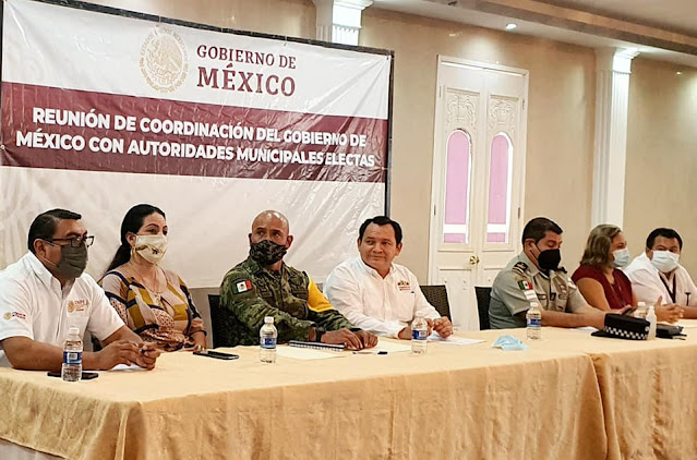 Reunión de coordinación del gobierno federal con alcaldes electos de Yucatán