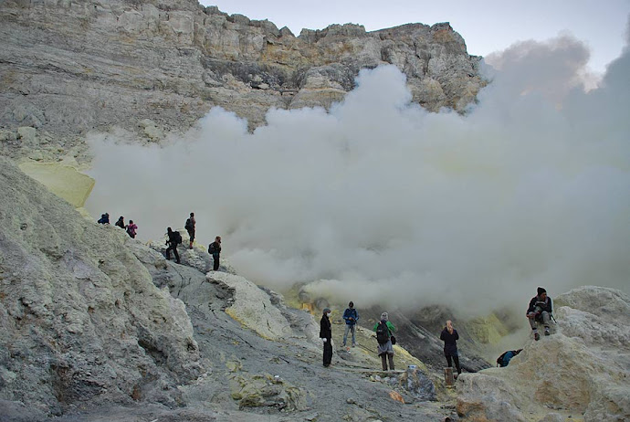 Cráter del volcán