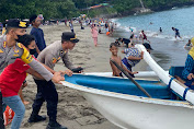 Wakasatgas Ops Ketupat Rinjani Monitoring Pengamanan Lebaran Tupat di Objek Wisata Pantai 