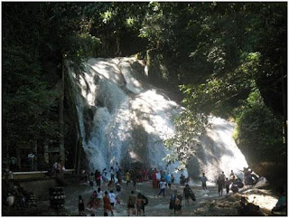 Air terjun Bantimurung Objek Wisata Terbaik di Sulawesi Selatan