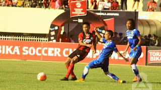 Persib menang 2-0 atas Persipura