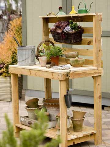 Potting Bench Made with Pallets