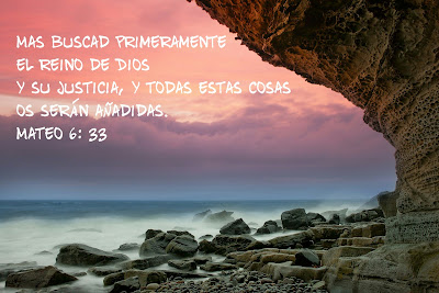 Paisaje con una playa con un texto biblico