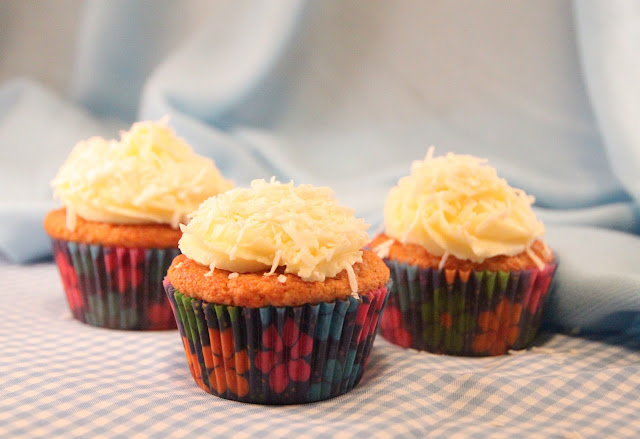 cupcakes-de-coco, coconut-cupcakes