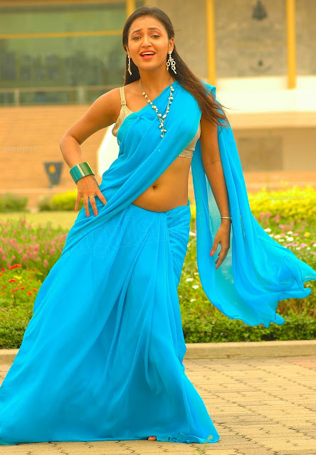 Actress Sarayu Saree below navel show photos