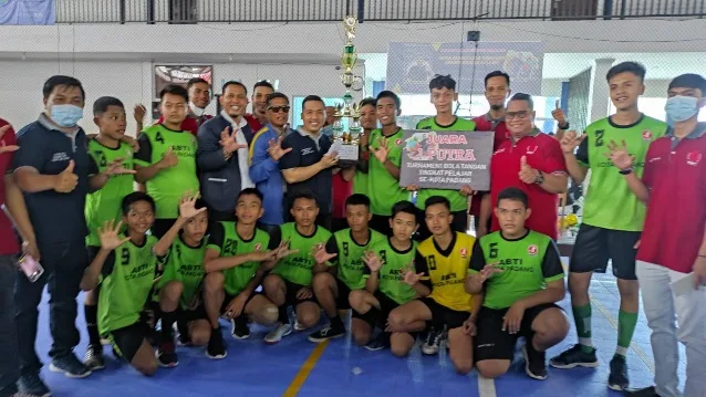 Hasil Akhir Turnament Bola Tangan Tingkat Pelajar Se Kota Padang 2021, Tim Putra SMPN 27 Juara Berkat Pembinaan Minat dan Bakat Siswa Maksimal