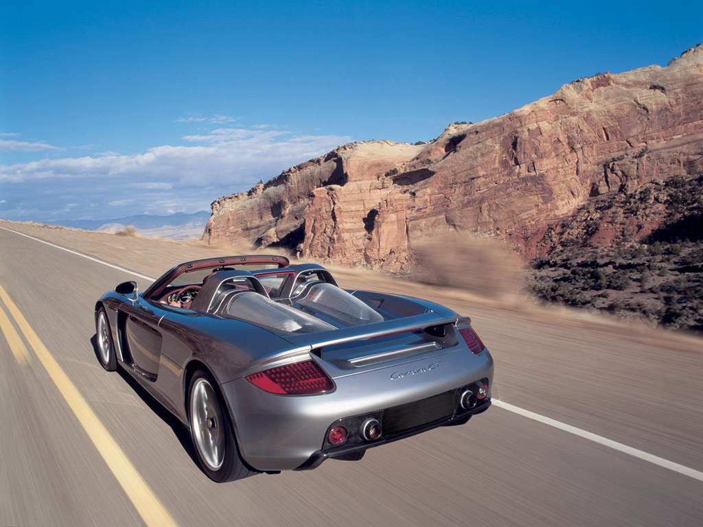 Crazy Pictures: Porsche Carrera GT