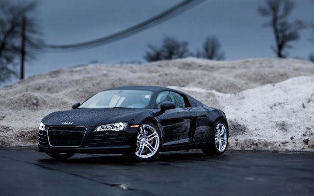 Audi R8 Black Roadster