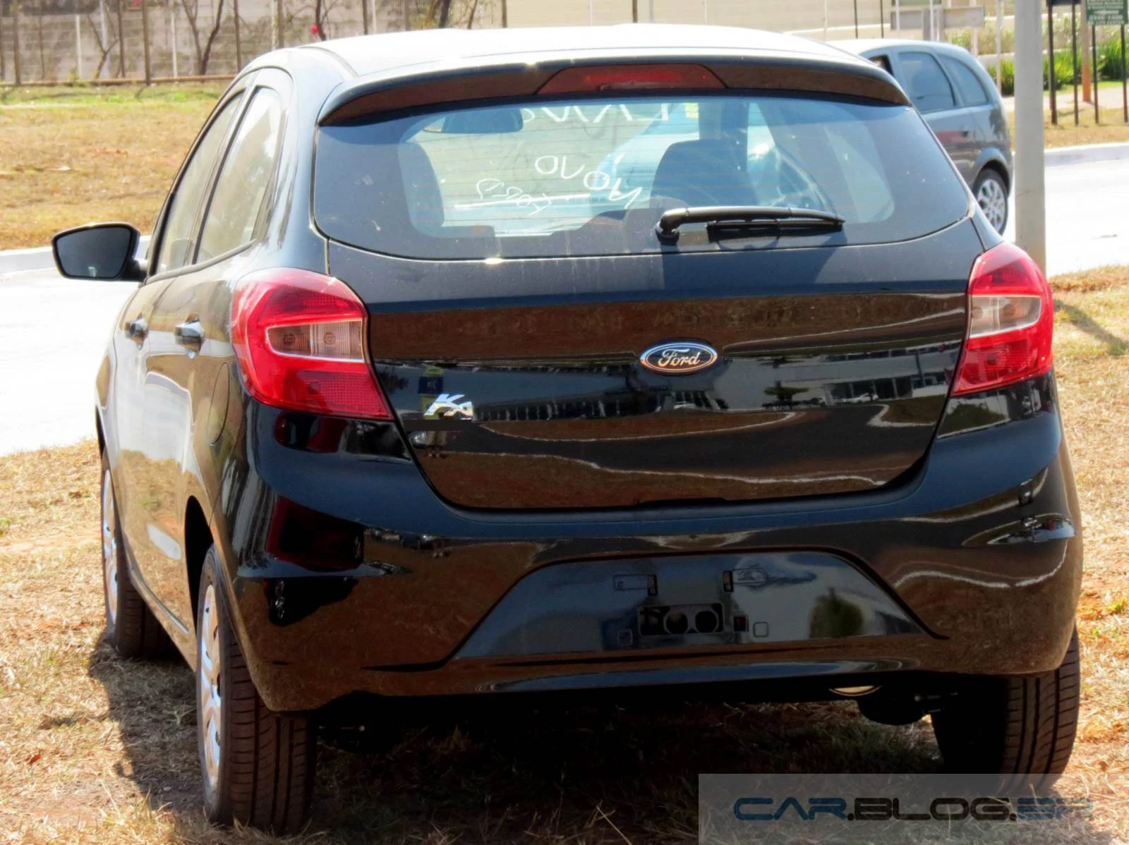 Novo Ford KA SE 1.0 - Preto