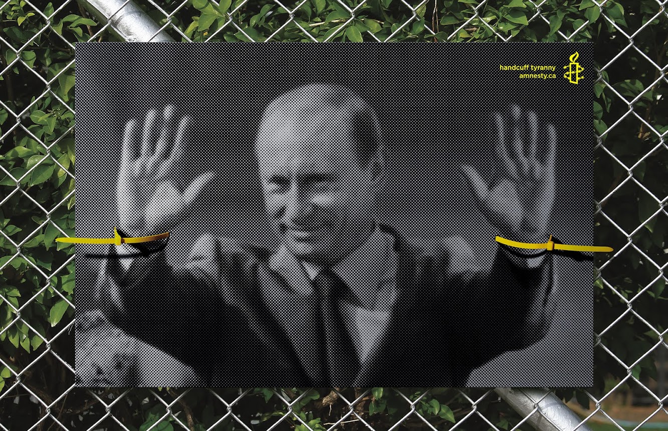 Amnesty International: Handcuff tyranny Outdoor Ads via Cossette Canada