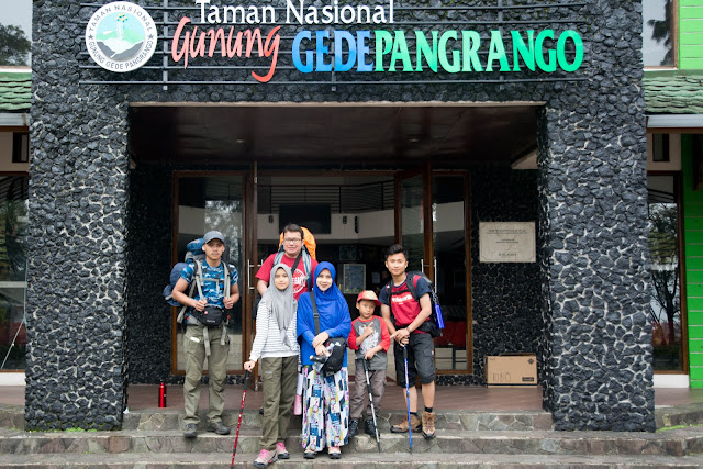 pendakian gunung gede