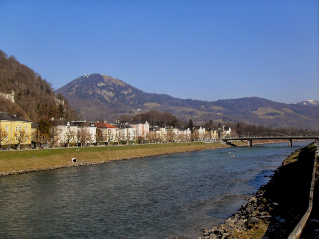 paseo por el río