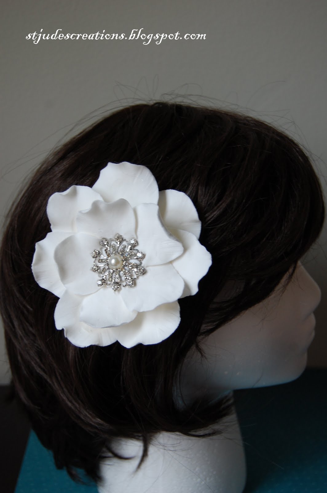 bridal wedding hair flower
