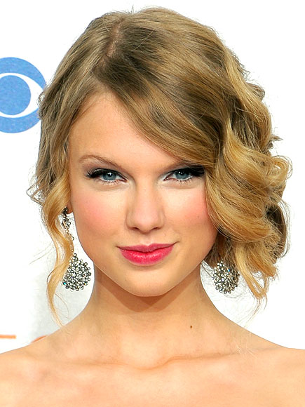 Taylor Swift Ours. 2011 Taylor Swift Eyes Weird.