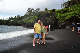 Black Sand Beach, Wai'anapanapa - www.curiousadventurer.blogspot.com