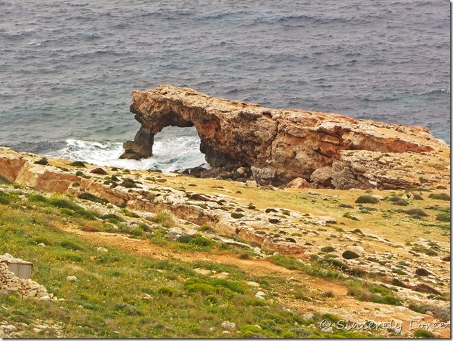 Tal-Hamrija arch