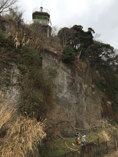 鷹取山の山頂展望台