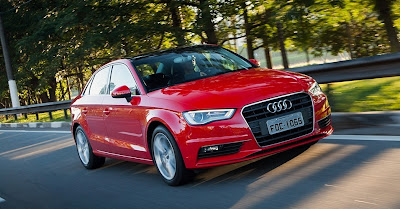 Audi A3 Sedan vermelho