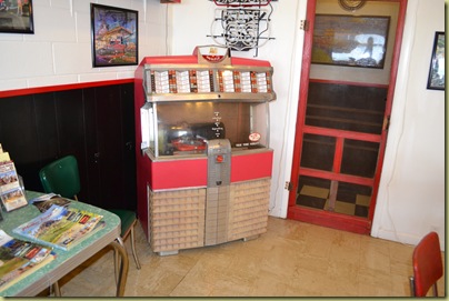 Juke Box Midpoint
