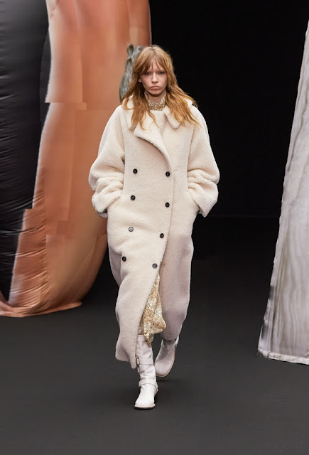 Défilé fall-winter 2023 EENK Paris Fashion Week automne-hiver