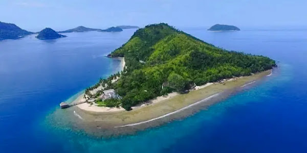 "Sikuai Island: A Hidden Gem of West Sumatra"