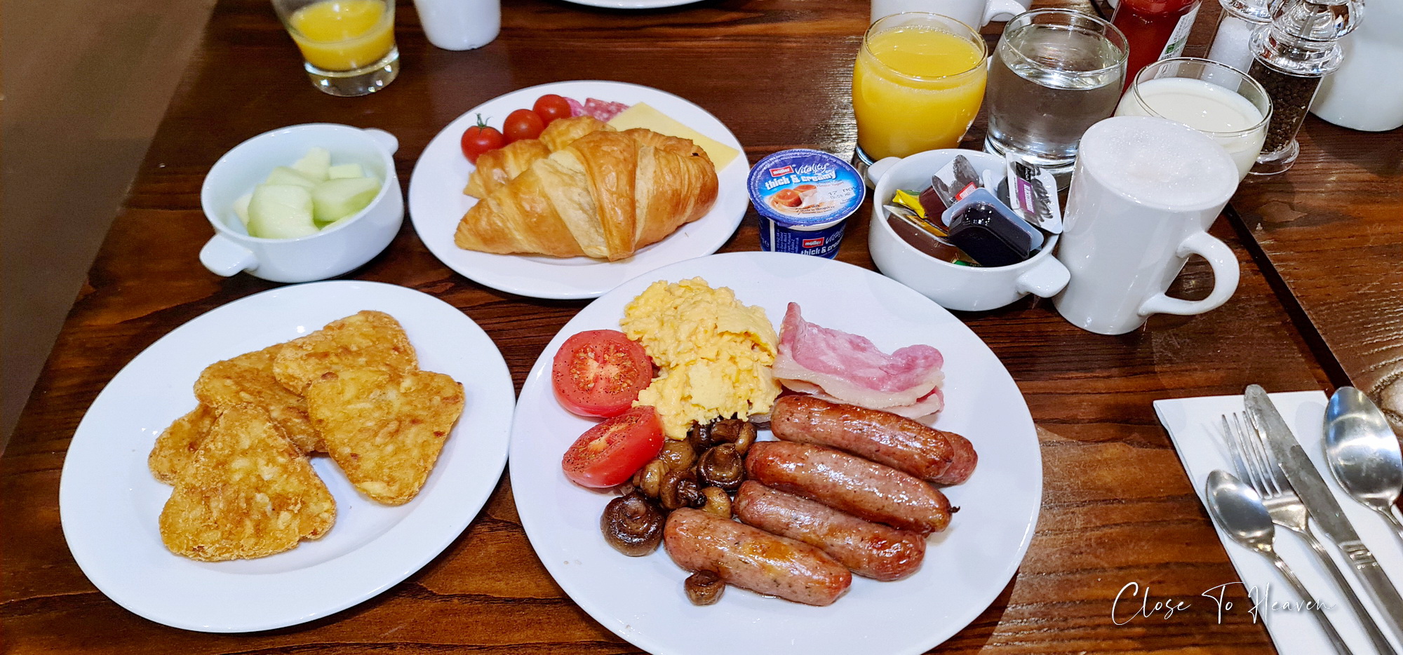 UK Trip #2: Breakfast DoubleTree, วิหาร Gloucester, The Swan, Burton on the water