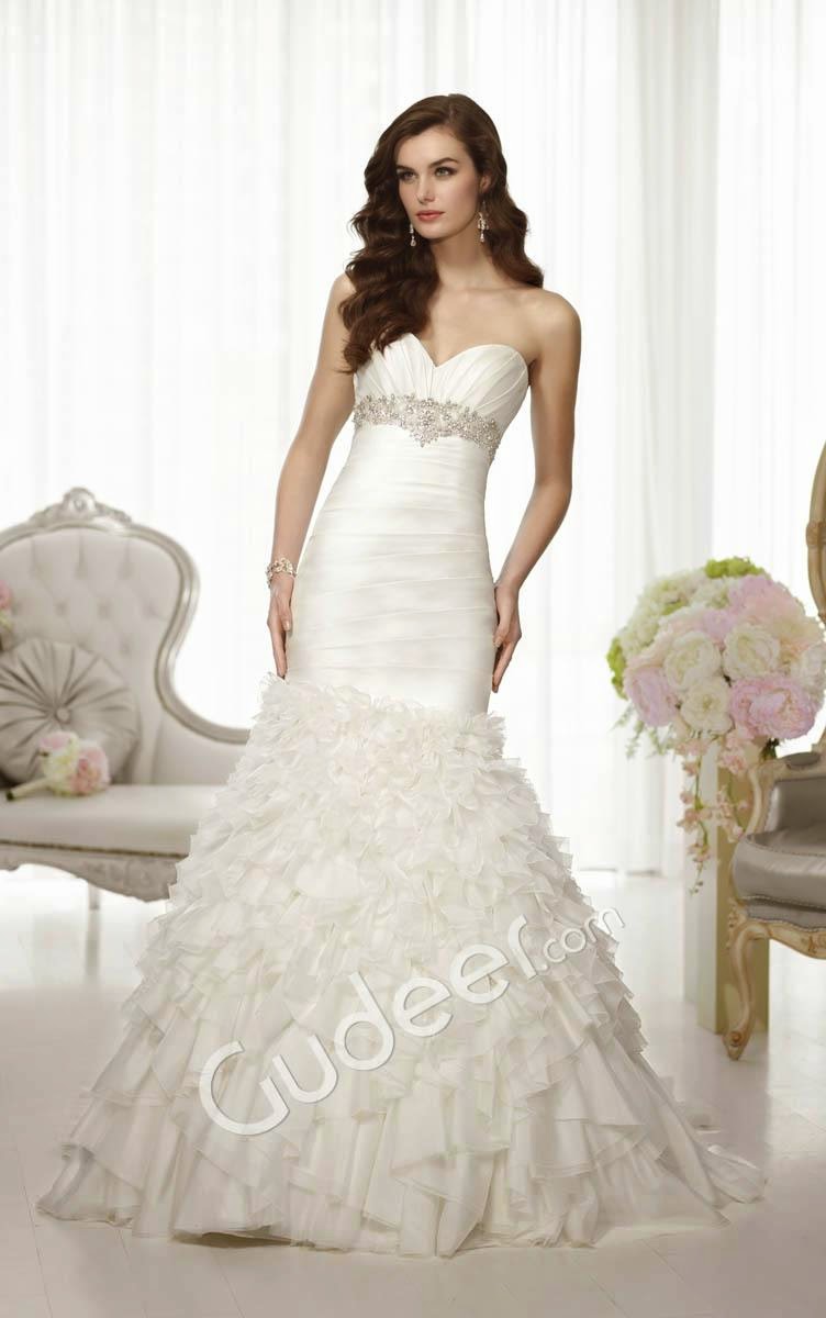 http://www.gudeer.com/ruffled-drop-waist-skirt-strapless-wedding-dress-442.html