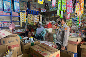 Satuan Binmas Polres Toba Pantau Langsung Stok dan Harga Minyak Goreng di Pasar