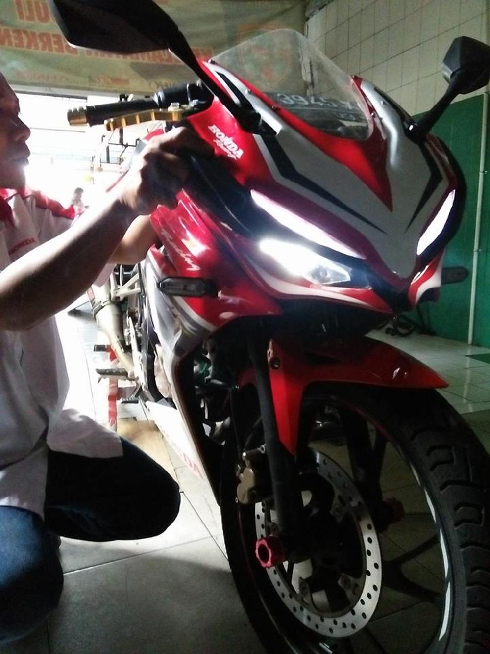 Modifikasi Topeng CBR 150 Facelift Oto Trendz