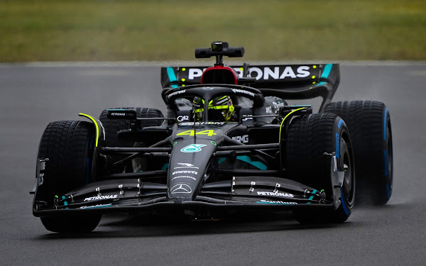Lewis Hamilton - Mercedes-AMG F1 W14 E Performance