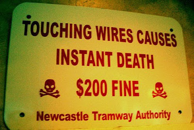 Funny and Bizarre Warning Signs Seen On lolpicturegallery.blogspot.com