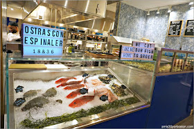 Puesto de Pescados y Mariscos del Mercado Little Spain en Nueva York