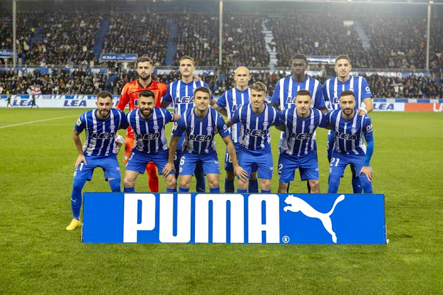 📸DEPORTIVO ALAVÉS 📆21 diciembre 2023 ⬆️Antonio Sivera, Rafa Marín, Jon Guridi, Samu Omorodion, Abdel Abqar. ⬇️Luis Rioja, Rubén Duarte, Ander Guevara, Antonio Blanco, Andoni Gorosabel y Abde Rebbach. DEPORTIVO ALAVÉS 0 🆚 REAL MADRID C. F. 1 Jueves 21/12/2023, 21:30 horas. Campeonato de Liga de 1ª División, jornada 18. Vitoria, Álava, estadio de Mendizorroza: 19.275 espectadores. GOLES: ⚽0-1: 90+2’, Lucas Vázquez.