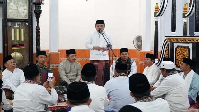 Safari Ramadhan di Hamparan Rawang, Gubernur Al Haris Disambut Antusias Warga