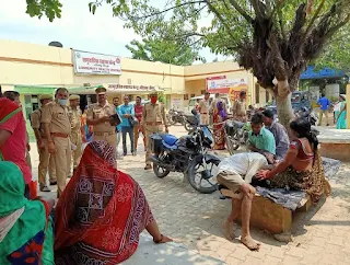 जमीनी विवाद में खूनी संघर्ष, एक कि मौत - कई घायल | #NayaSaberaNetwork