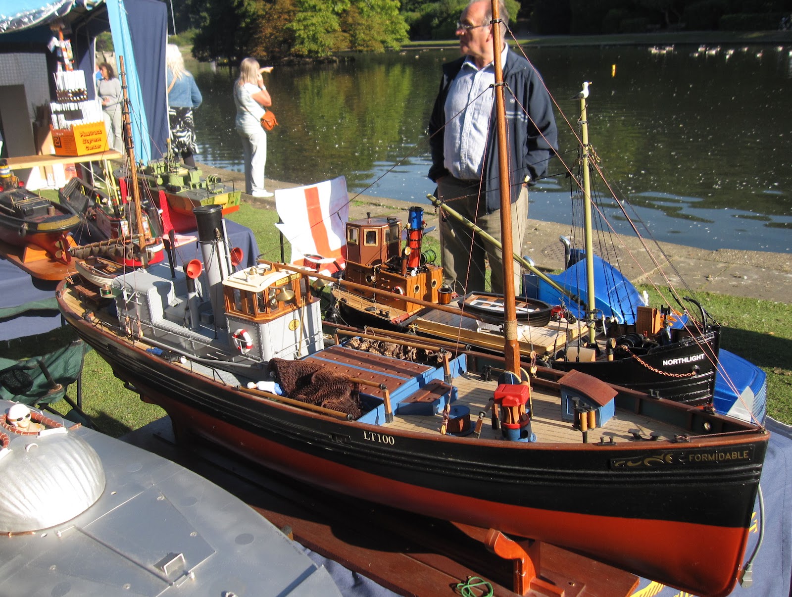 Trains and Boats and Planes: Wilton Kirklees Model Boat 