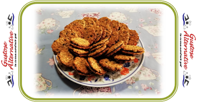 Biscotti con fiocchi d'avena e cioccolato