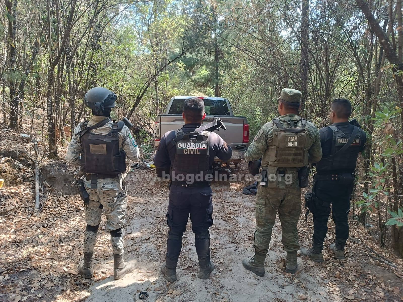 Pero no robamos 😭 , Revientan Narcocampamento del CJNG en Zinapécuaro, Michoacán, aseguraron camionetas robadas