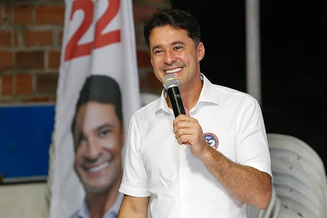Anderson Ferreira renuncia a prefeitura de Jaboatão dos Guararapes para entrar na corrida pelo governo de Pernambuco